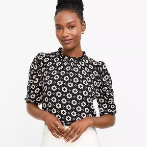 LOFT Geo Cinch Sleeve Ruffle Neck Top - Size L
